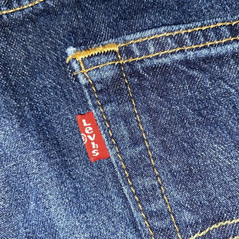 Levis 505 Regular Fit Jeans, Size 32 x 32 - Red Tag - Picture 5 of 7